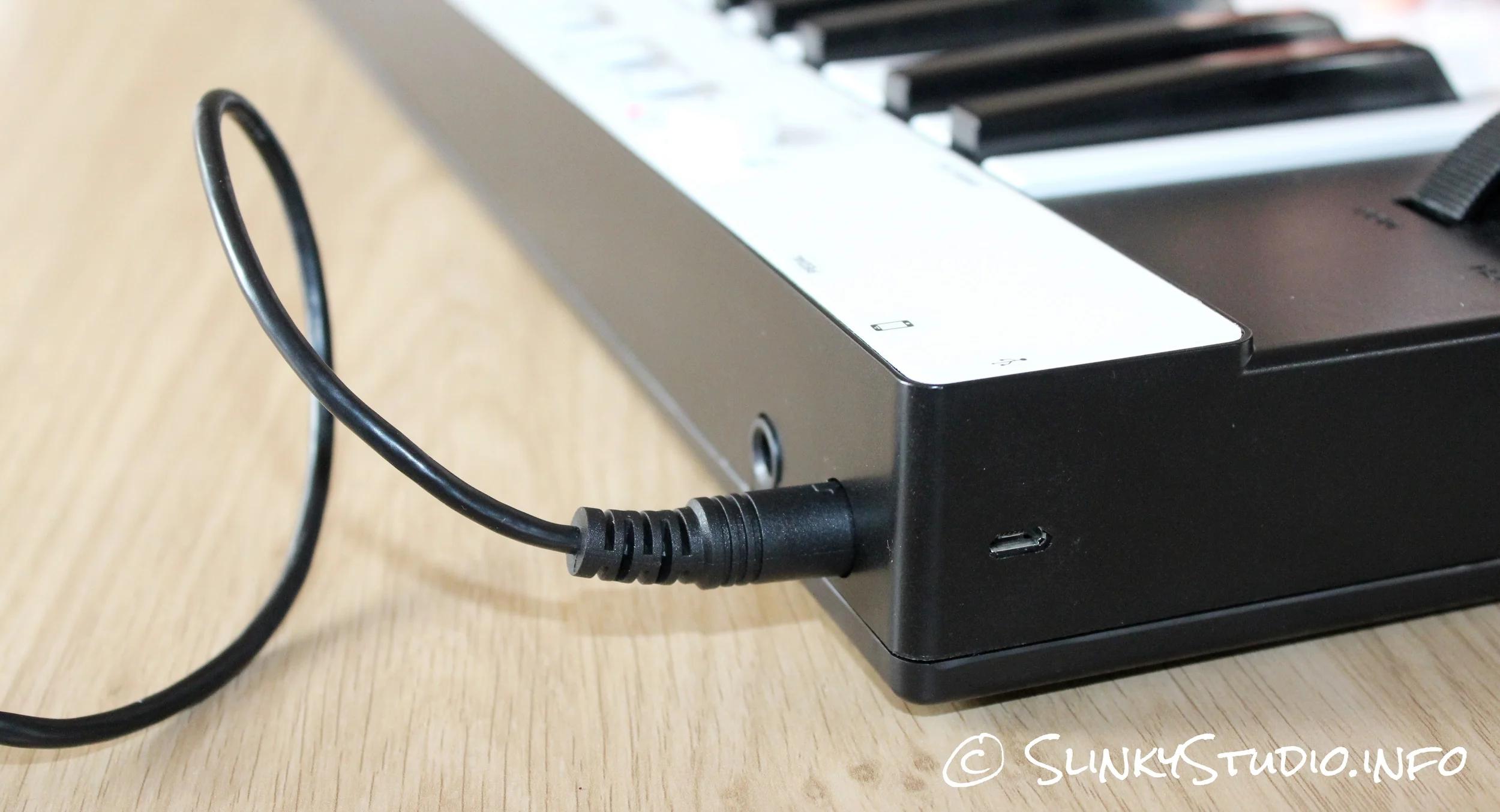 IK Multimedia iRig Keys Pro Review - Slinky Studio